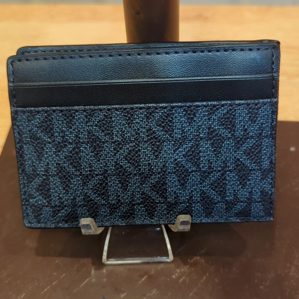 Michael Kors Cooper Signature Logo Wallet NWT - Picture 7 of 7